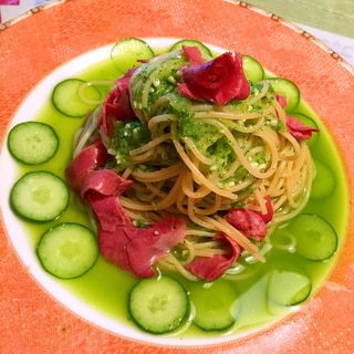 胡瓜と牛タンスモークの冷製パスタ